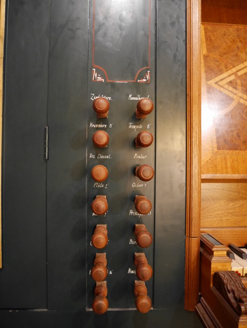 Drawknobs