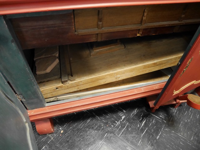 Bellows